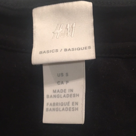 H&M black 3/4 sleeve stretch shirt - Picture 3 of 3